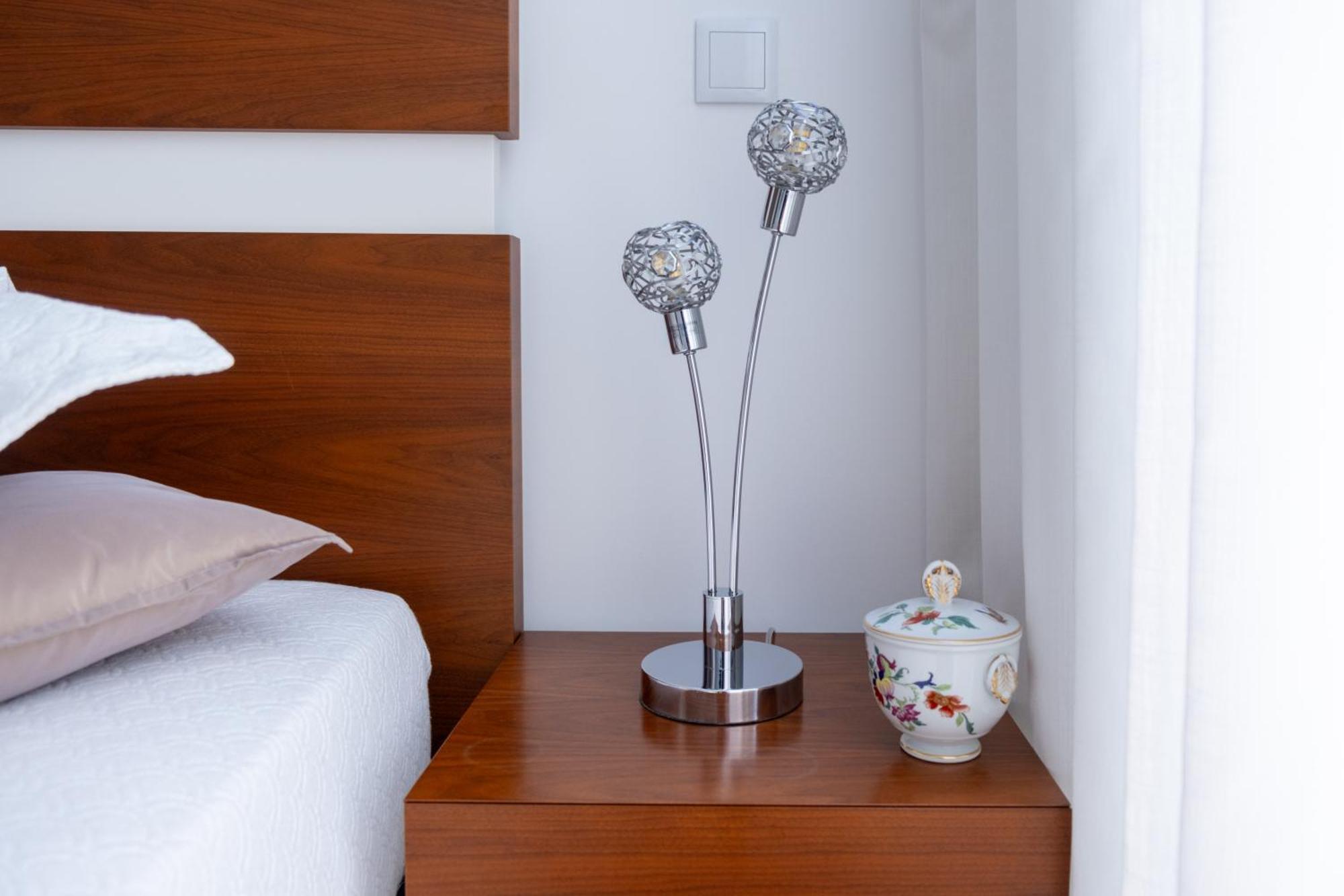 Deluxe Villa Home, Peace & Spa 孔迪镇 外观 照片