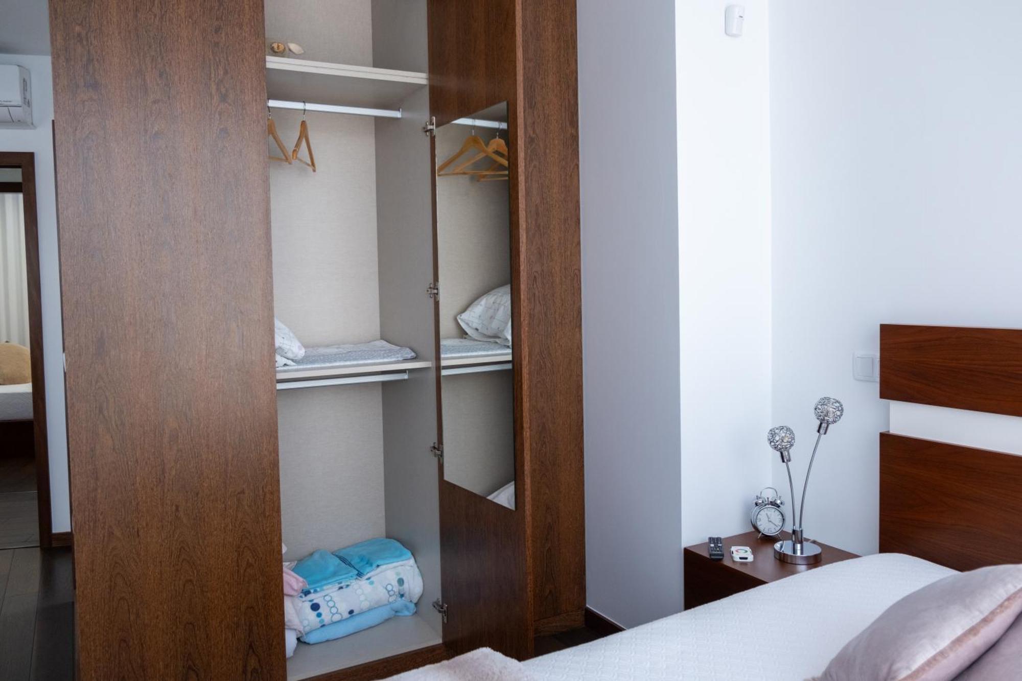 Deluxe Villa Home, Peace & Spa 孔迪镇 外观 照片