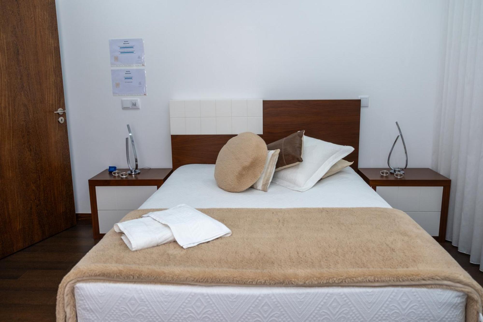Deluxe Villa Home, Peace & Spa 孔迪镇 外观 照片